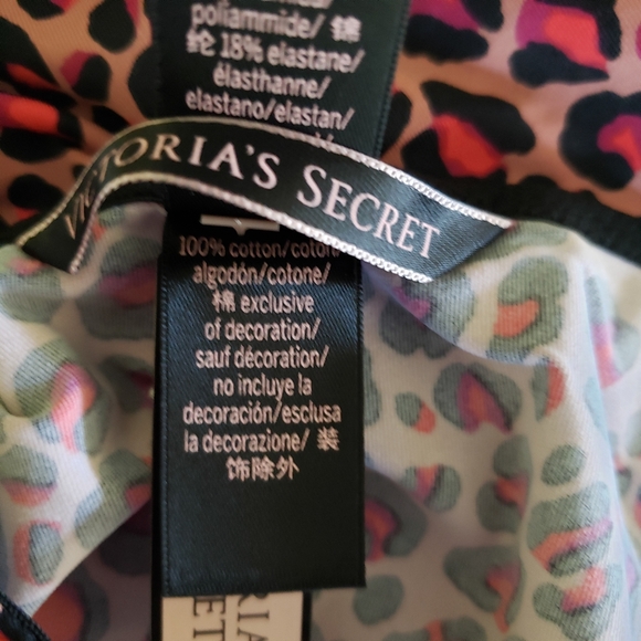 VICTORIA'S SECRET VERY SEXY Plunge Thong Bodysuit Teddy Animal Print Medium - Picture 11 of 13